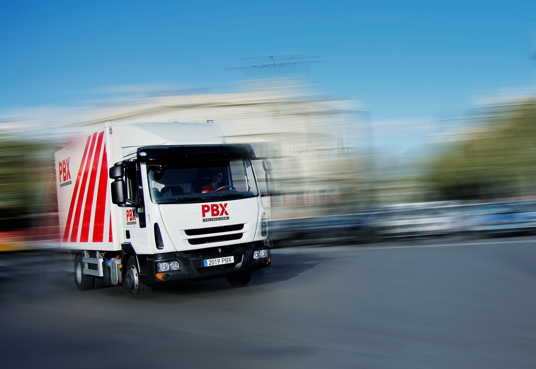 PBX_Camion-Reparto-Logo2019 PBX_Camion-Reparto-Logo2019