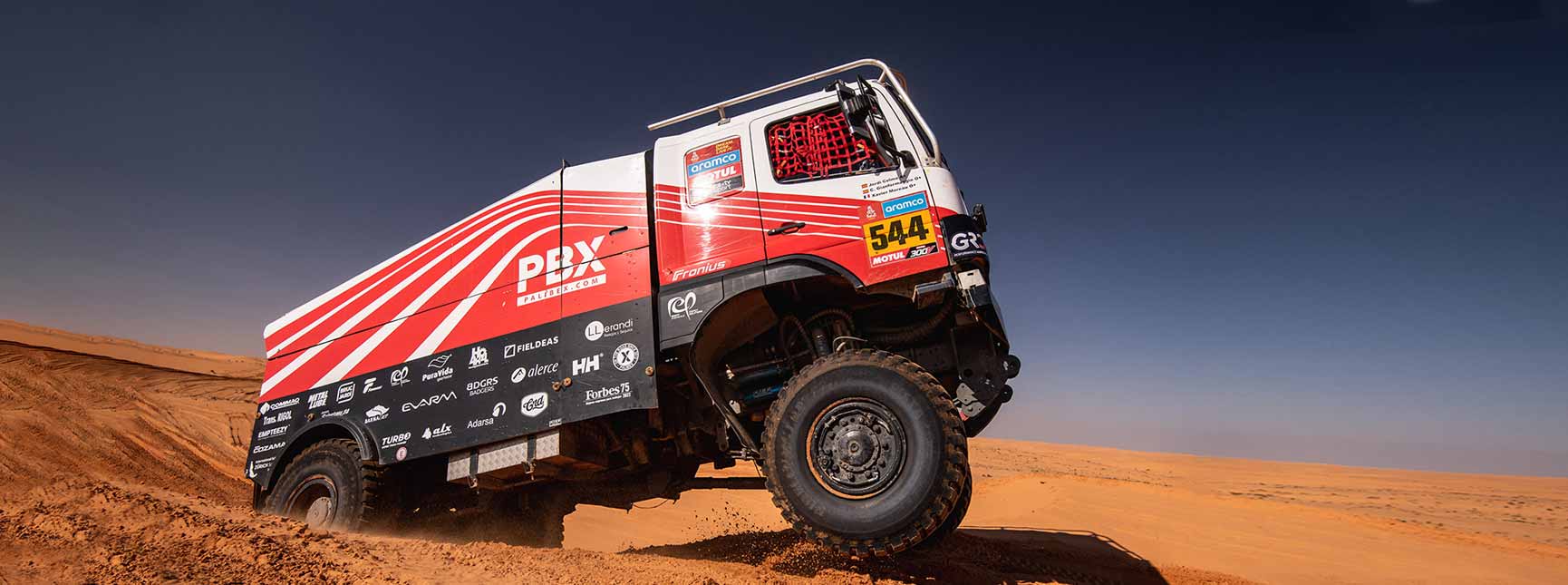 Equipo de asistencia - camion dakar - camion dunas desierto - pbx dakar team - palibex