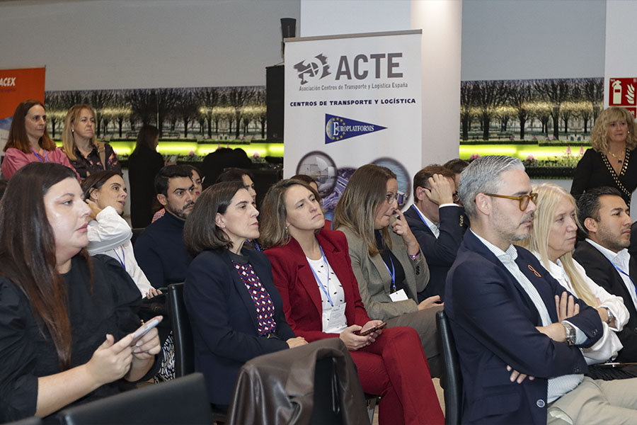 maria luisa romero-premio mujer lider inspiradora logistica 2025- palibex