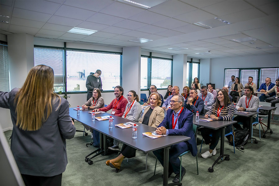 bienestar laboral empresas logisticas-ana lobato-lorena perez