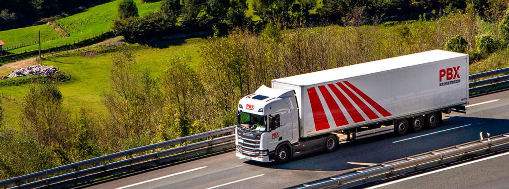 record volumen transporte urgente-crecimiento-palets-2025-jaime-colsa-maria-luisa-romero