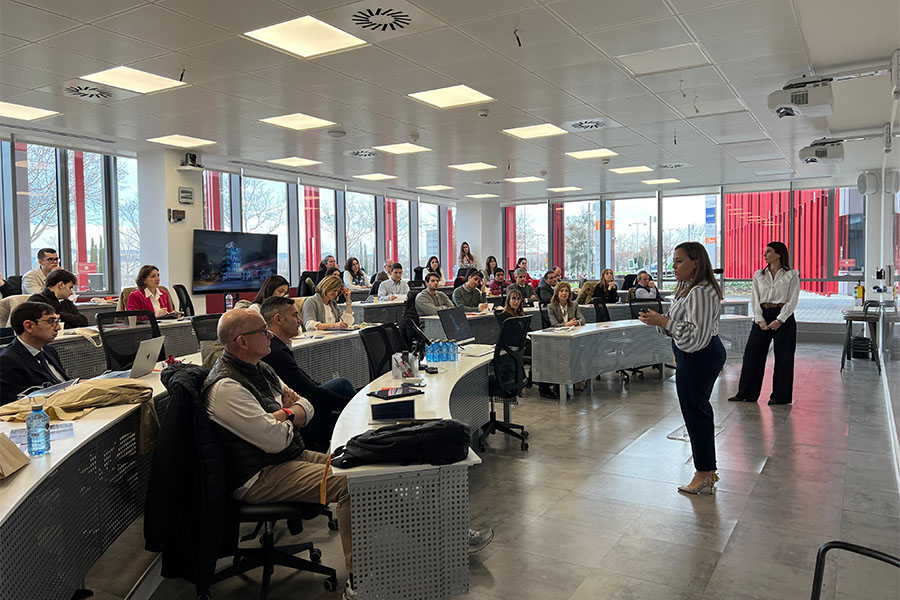 ii foro de talento cel-zaragoza-logistic-the-new-sexy-leire-gil-lorena-perez-01