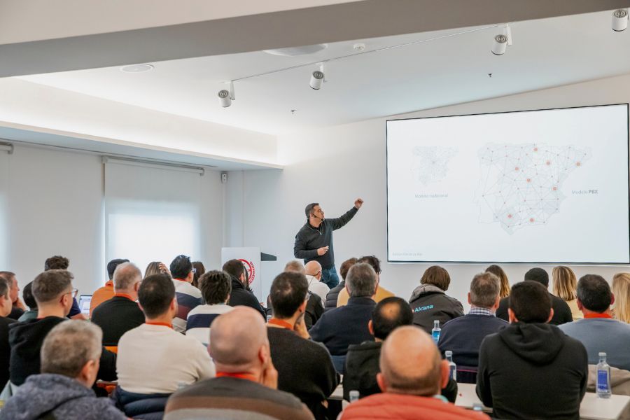 formación para conductores de camión en logística - palibex