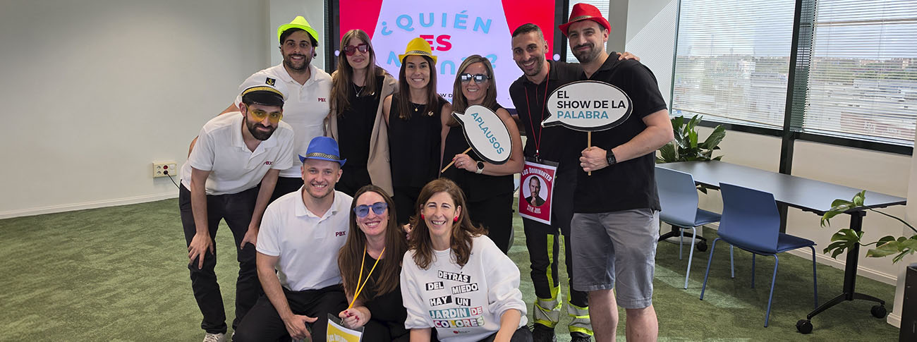 como mejorar la comunicacion equipos de trabajo-rodeado de colores